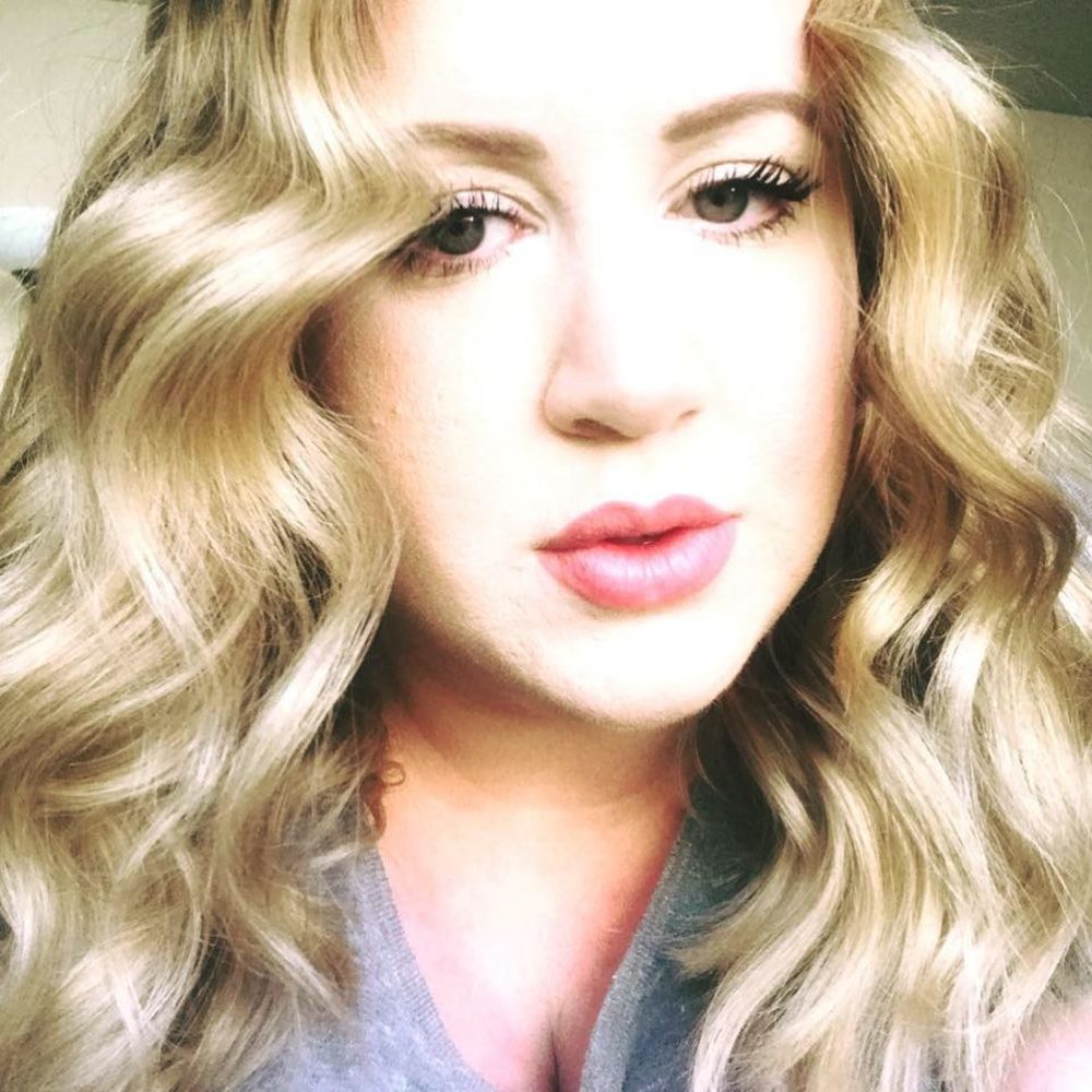 Meet your Posher, Mj